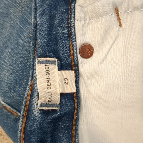 Madewell Cali Demi-Boot Button Fly Distressed 29" Waist - Picture 5 of 13